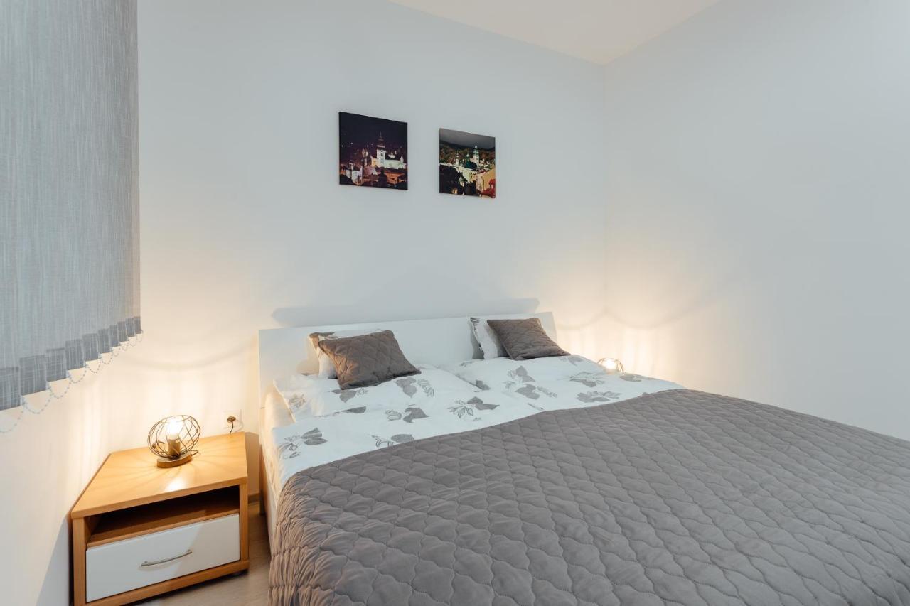Apartman Vo Vile Kammergraf บันสกา ชีอาว์นีซา ภายนอก รูปภาพ
