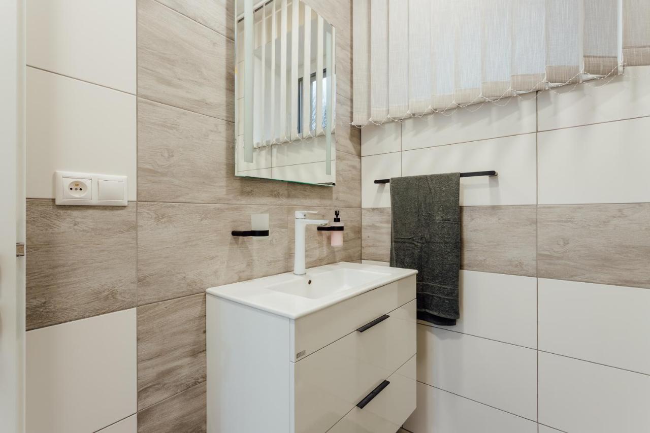 Apartman Vo Vile Kammergraf บันสกา ชีอาว์นีซา ภายนอก รูปภาพ