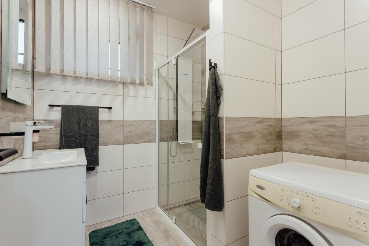 Apartman Vo Vile Kammergraf บันสกา ชีอาว์นีซา ภายนอก รูปภาพ