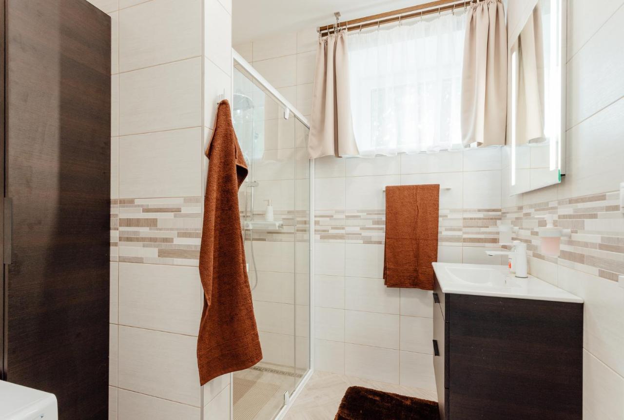 Apartman Vo Vile Kammergraf บันสกา ชีอาว์นีซา ภายนอก รูปภาพ
