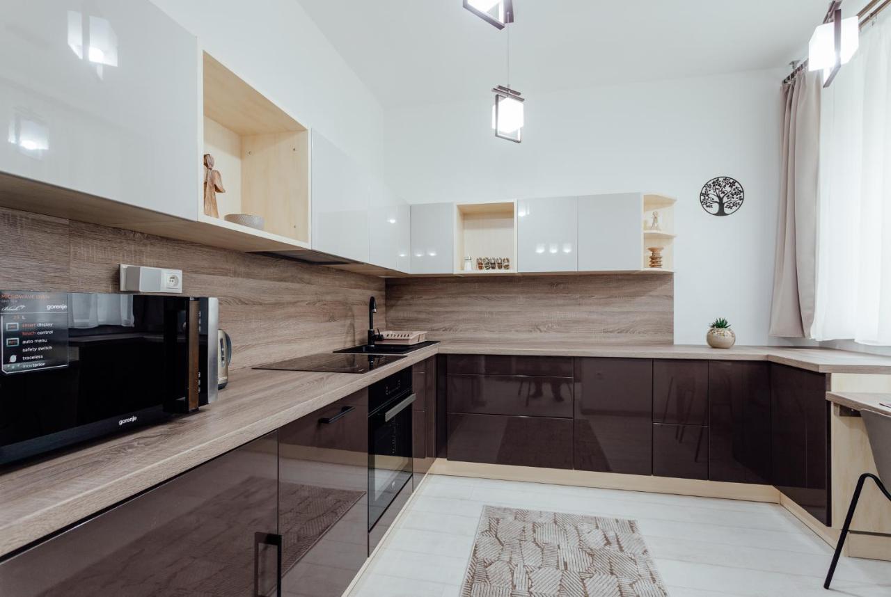 Apartman Vo Vile Kammergraf บันสกา ชีอาว์นีซา ภายนอก รูปภาพ