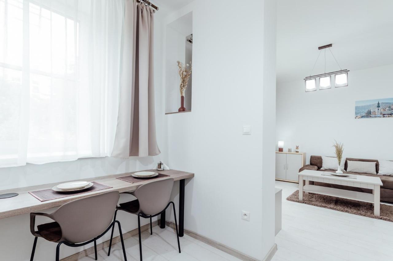 Apartman Vo Vile Kammergraf บันสกา ชีอาว์นีซา ภายนอก รูปภาพ